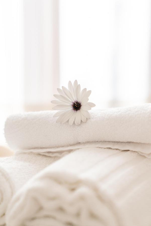 Nora Guesthouse Rooms And Villas Pula Bagian luar foto